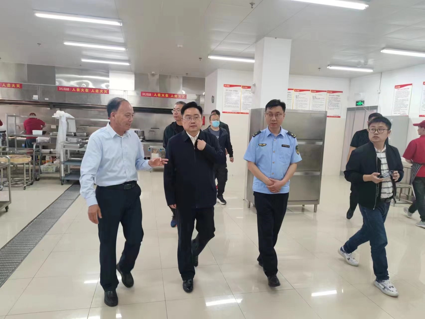 高新區(qū)工委書記李群到淮南衛(wèi)校進行第二季度包保督導工作