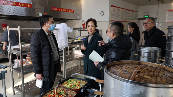 淮南衛(wèi)校開展校園安全巡查并召開食品安全現(xiàn)場(chǎng)會(huì)